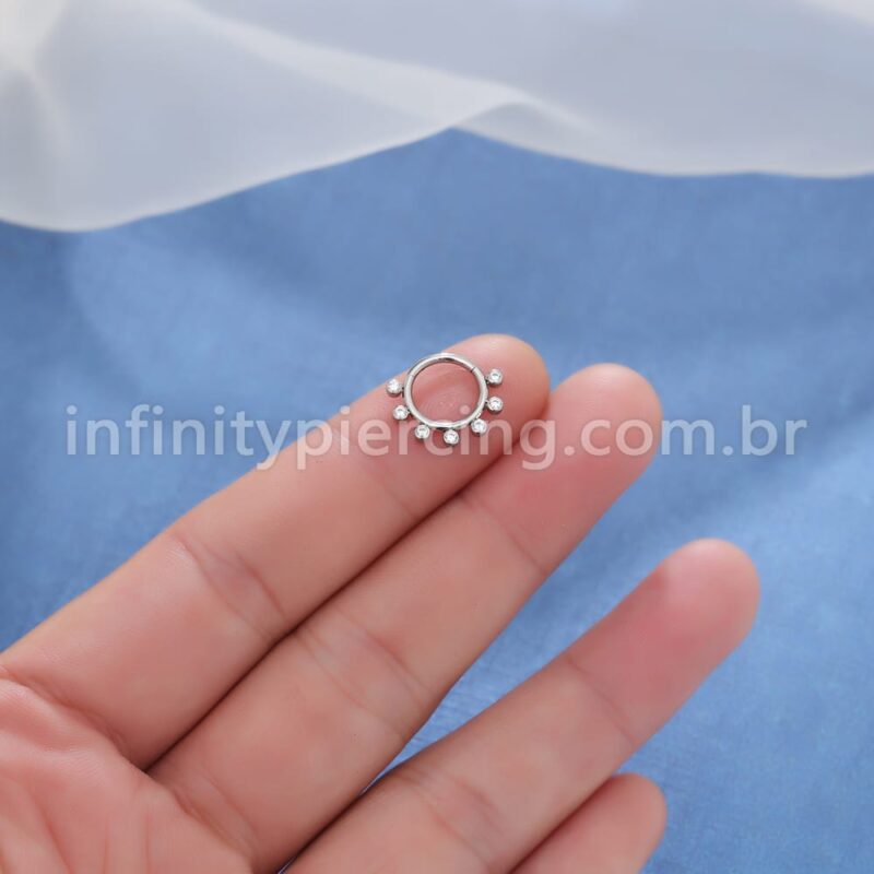 Piercing Argola Titânio Segmento Articulado 7 Zircônias