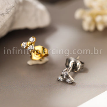 Brinco Titânio Trinity Zircônia Cravejada