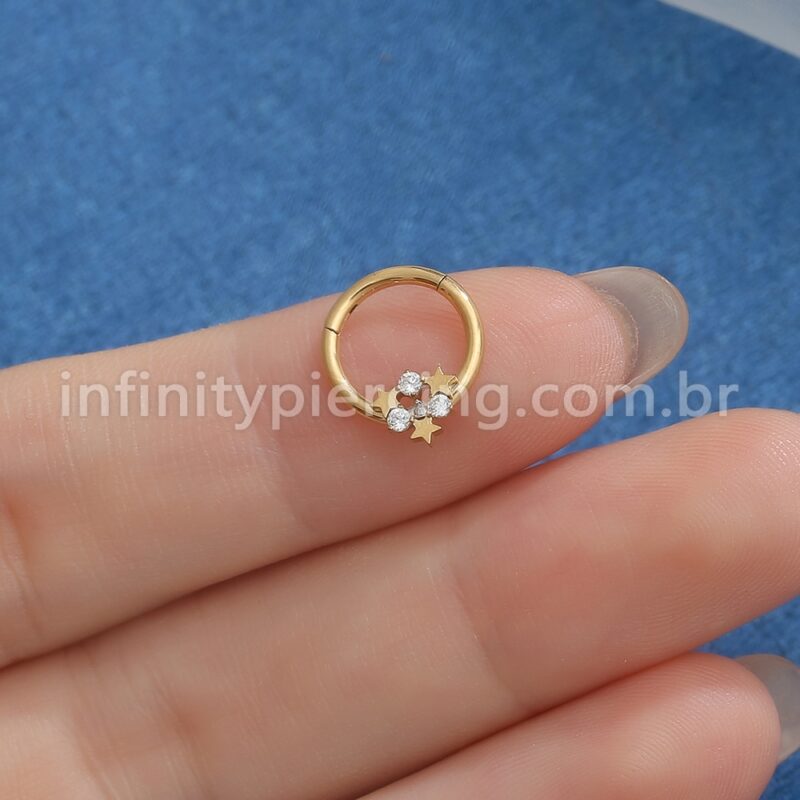 Piercing Argola Titânio Segmento Articulado Estrelas Com Zircônia Cravejada