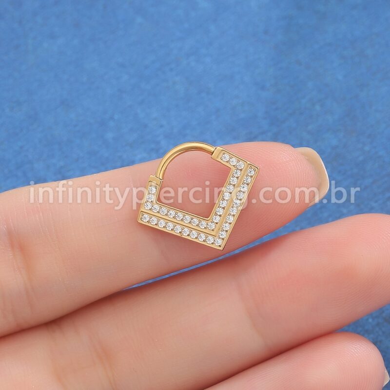 Piercing Argola Titânio Detalhe V Zircônia Cravejada