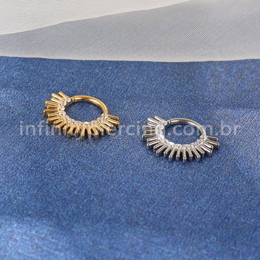 Piercing Argola Titânio Segmento Articulado Detalhado Zircônias Cravejadas