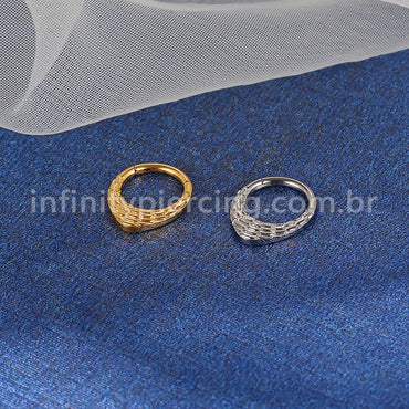 Piercing Argola Gota Titânio Segmento Articulado Detalhada