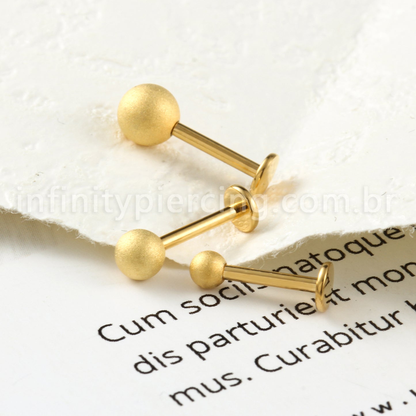 Piercing Labret Titânio Bolinha Fosca