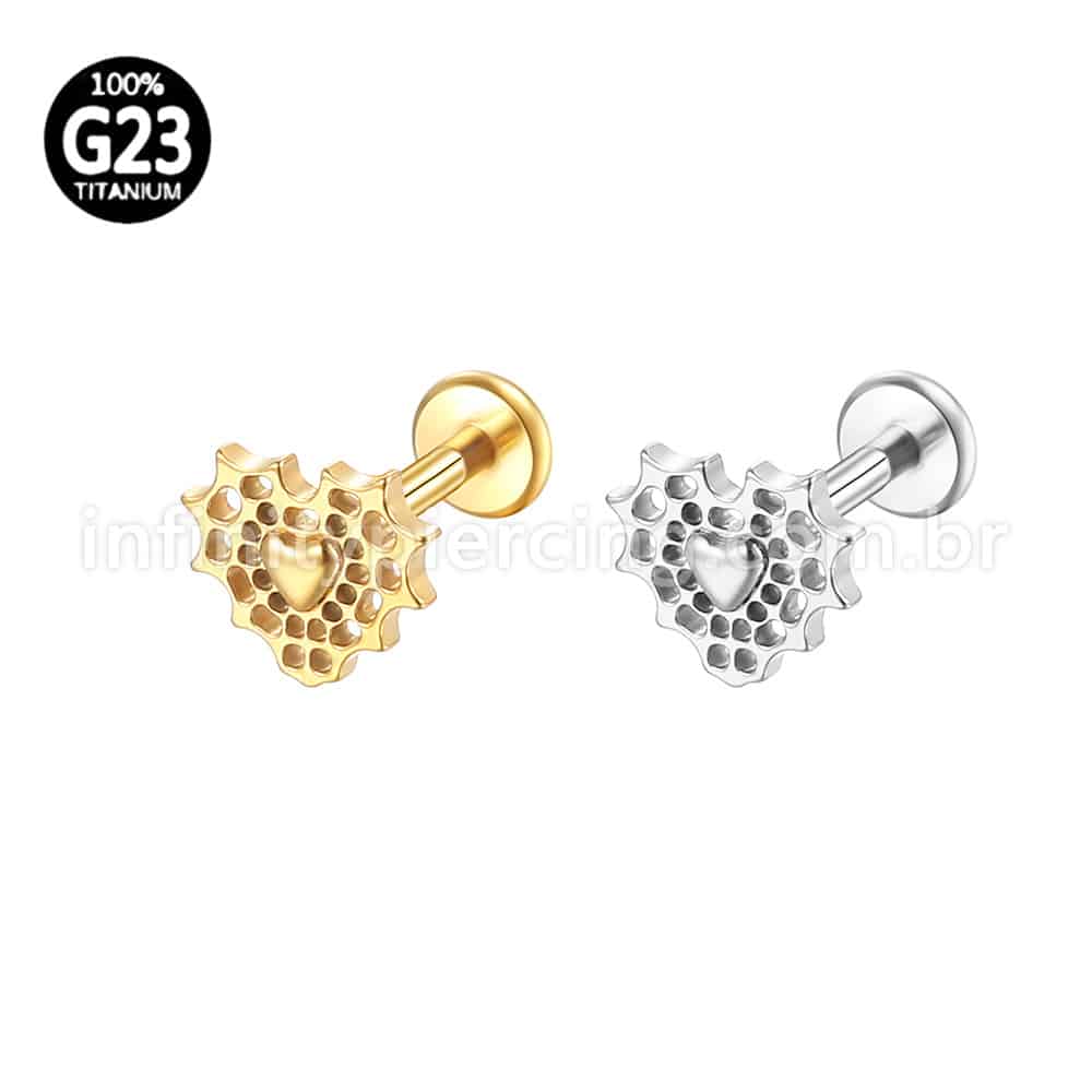 Piercing Labret Titânio Coração Detalhada