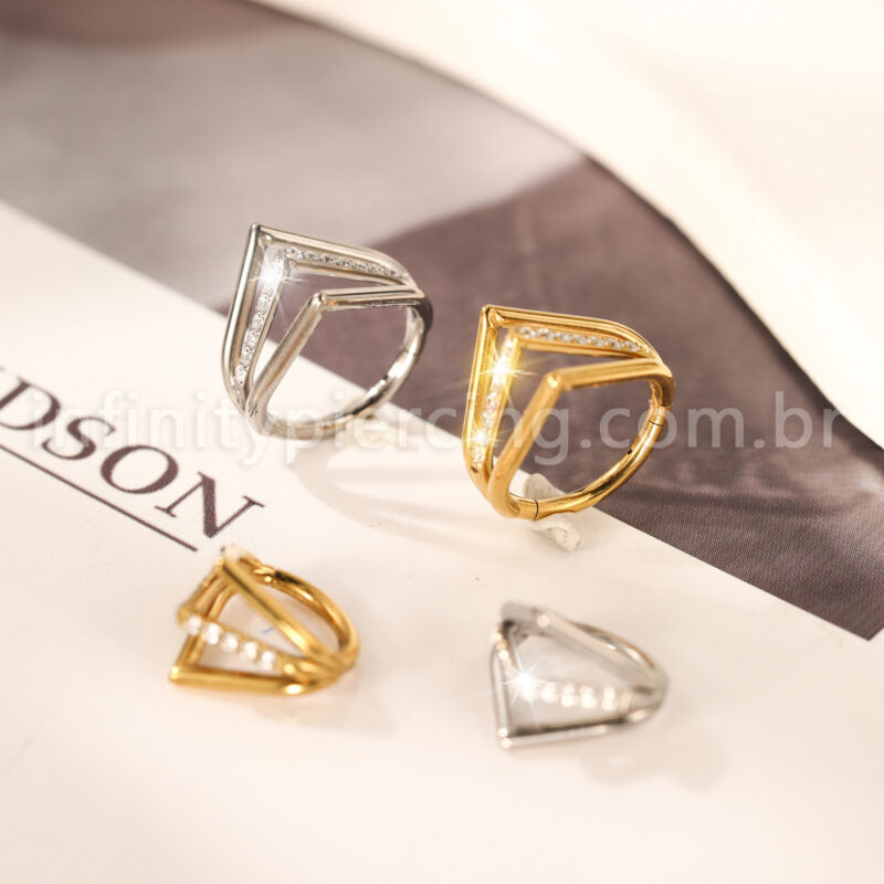 Piercing Argola Gota Titânio Três Fileiras Segmento Articulado Zircônia Cravejada