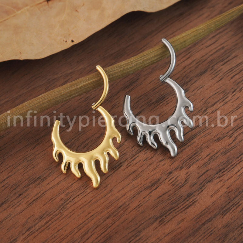 Piercing Argola Titânio Segmento Articulado Detalhe Fogo