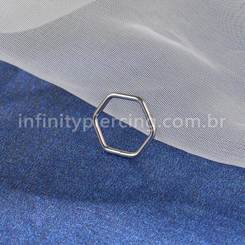 Piercing Argola Titânio Hexagonal Lisa