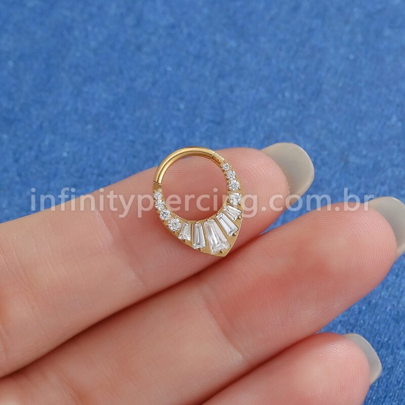 Piercing Argola Titânio Segmento Articulado Zircônia Cravejada Gota