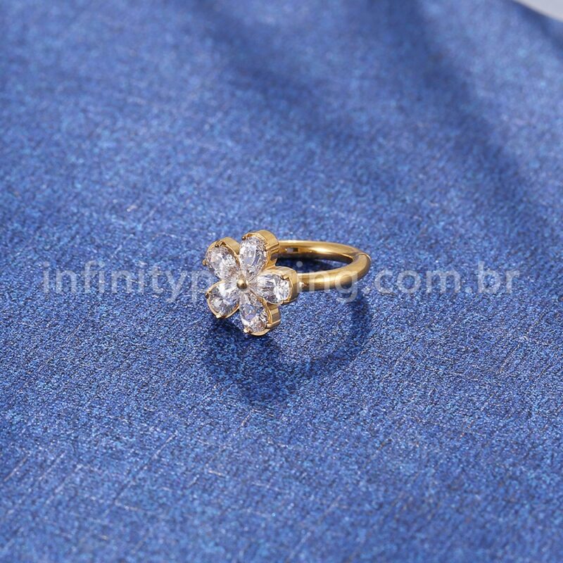 Piercing Argola Titânio Segmento Articulado Flor 5 Pedras