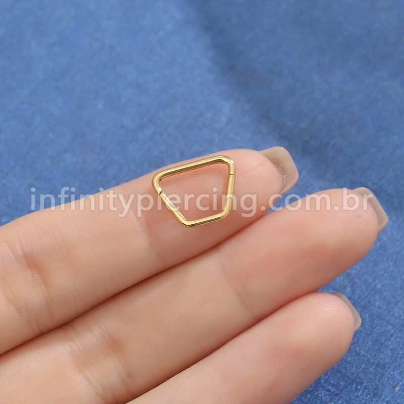 Piercing Argola Trapézio Titânio