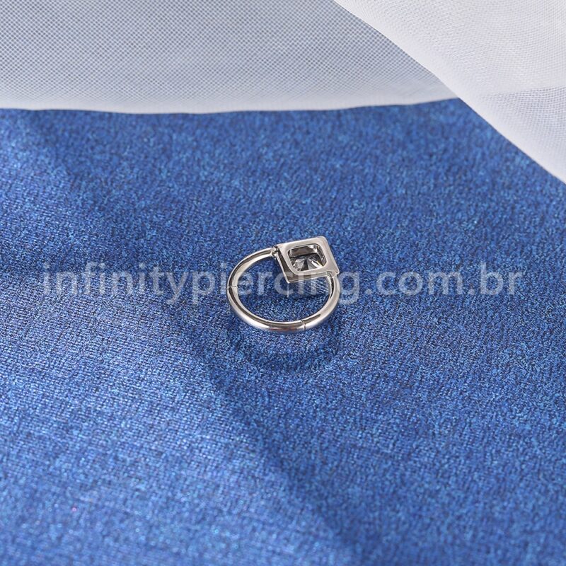 Piercing Argola Aço Cirúrgico Segmento Articulado Zircônia Quadrada