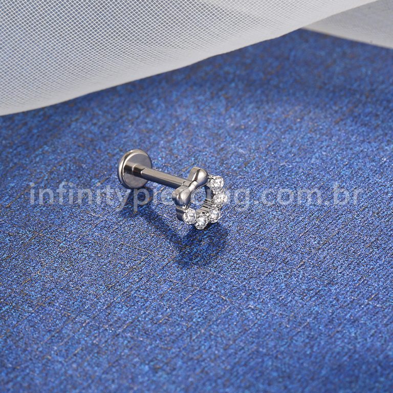 Piercing Labret Titânio Zircônia Cravejada Com Laço