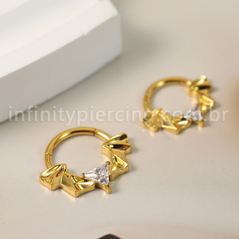 Piercing Argola Titânio Segmento Articulado Asas/Zircônia Cravejada