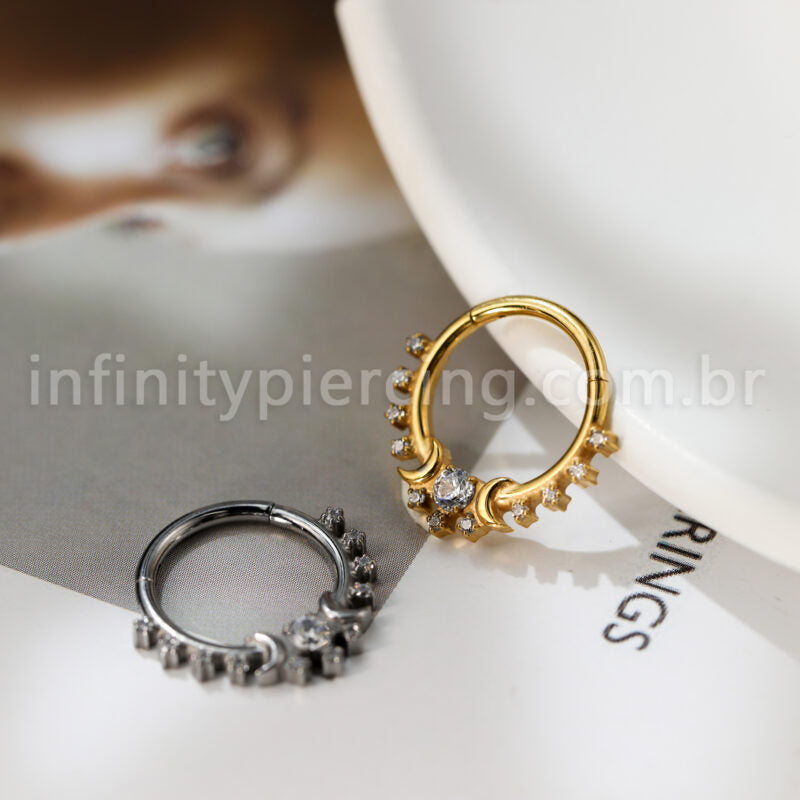 Piercing Argola Titânio Segmento Articulado Luas E Zircônia