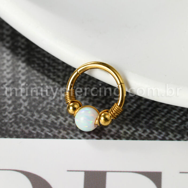 Piercing Argola Titânio Detalhada Com Pedra Opala