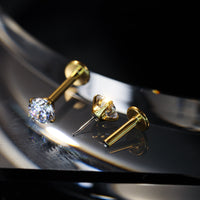 Piercing Labret Titânio Push Pin Ponto De Luz Cravejado
