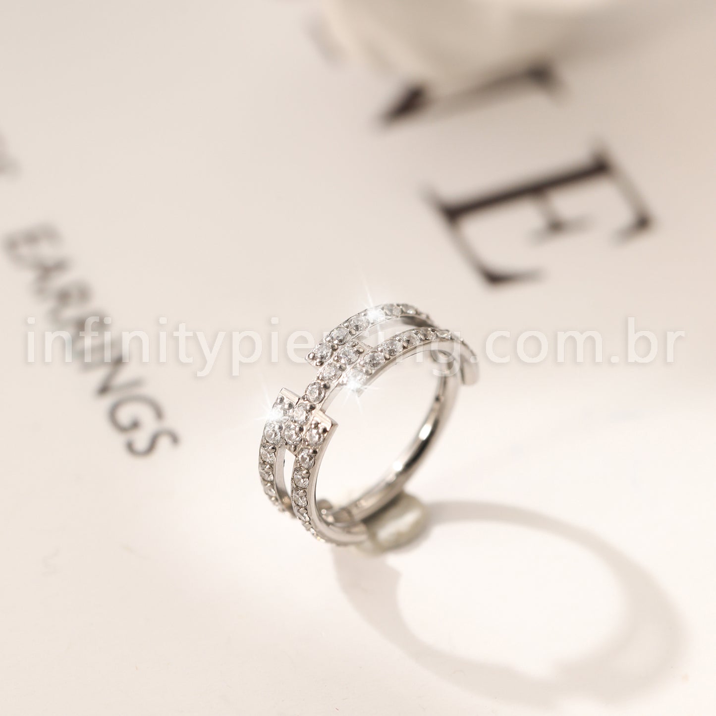 Piercing Argola Titânio Segmento Articulado Zircônia Cravejada 2 Fileiras