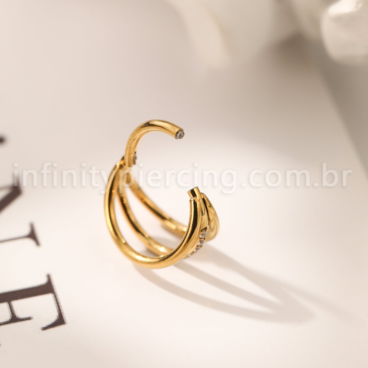 Piercing Argola Três Fileira Titânio Segmento Articulado 1 Fileira Zircônia Cravejada