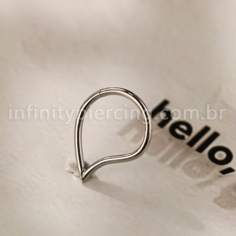 Piercing Argola Gota Titânio Segmento Articulado Liso