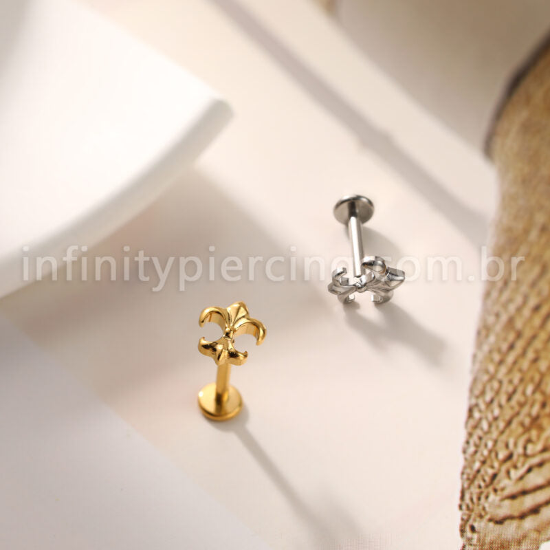 Piercing Labret Titânio Flor De Liz