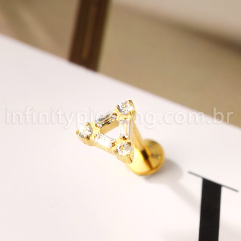 Piercing Labret Titânio Triângulo Zircônia Cravejada