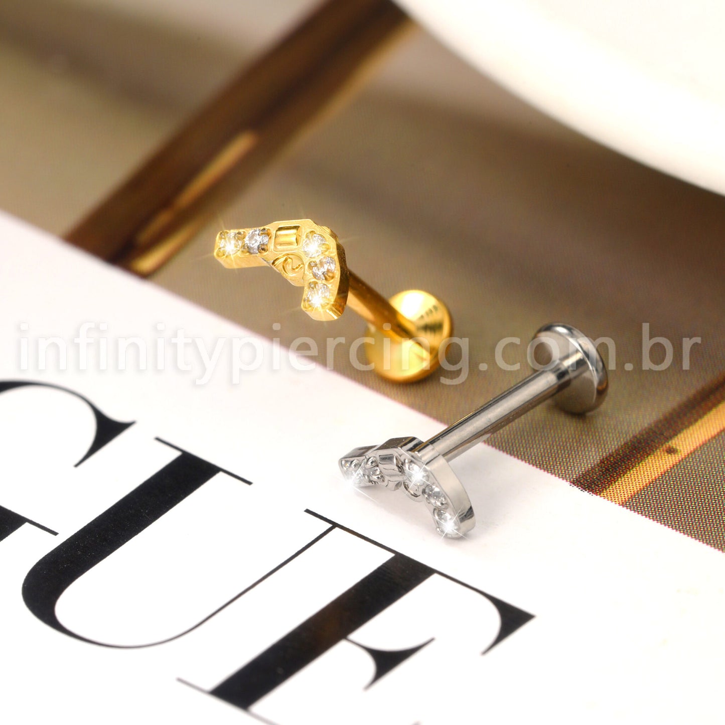 Piercing Labret Titânio Arma Zircônia Cravejada