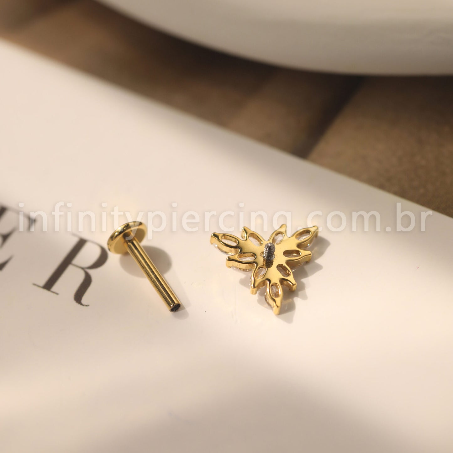 Piercing Labret Aço Cirúrgico Folhas Zircônia Cravejada