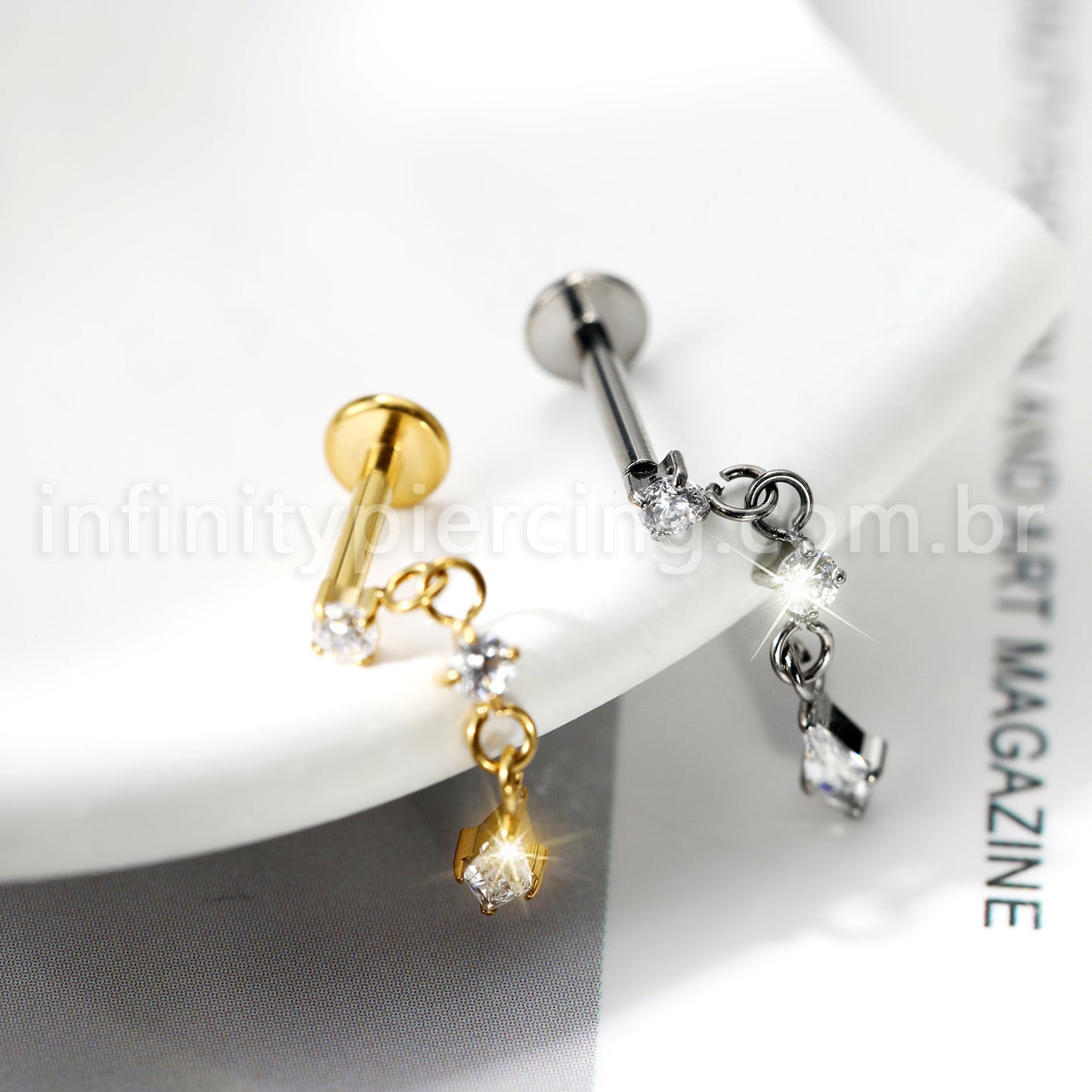 Piercing Labret Redondo Titânio Com Pingente Zircônia