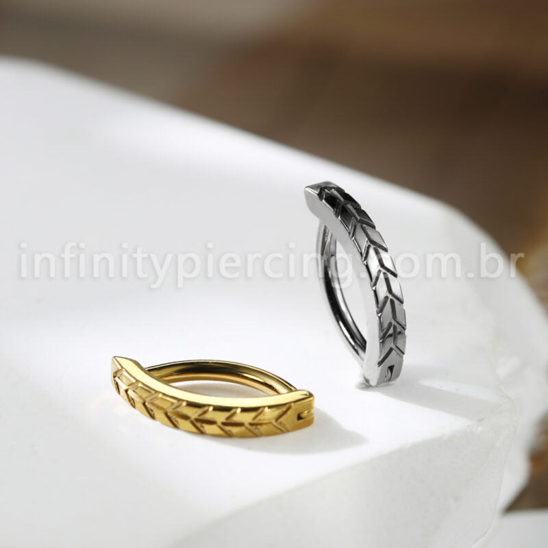 Piercing Argola Para Umbigo Titânio Detalhada