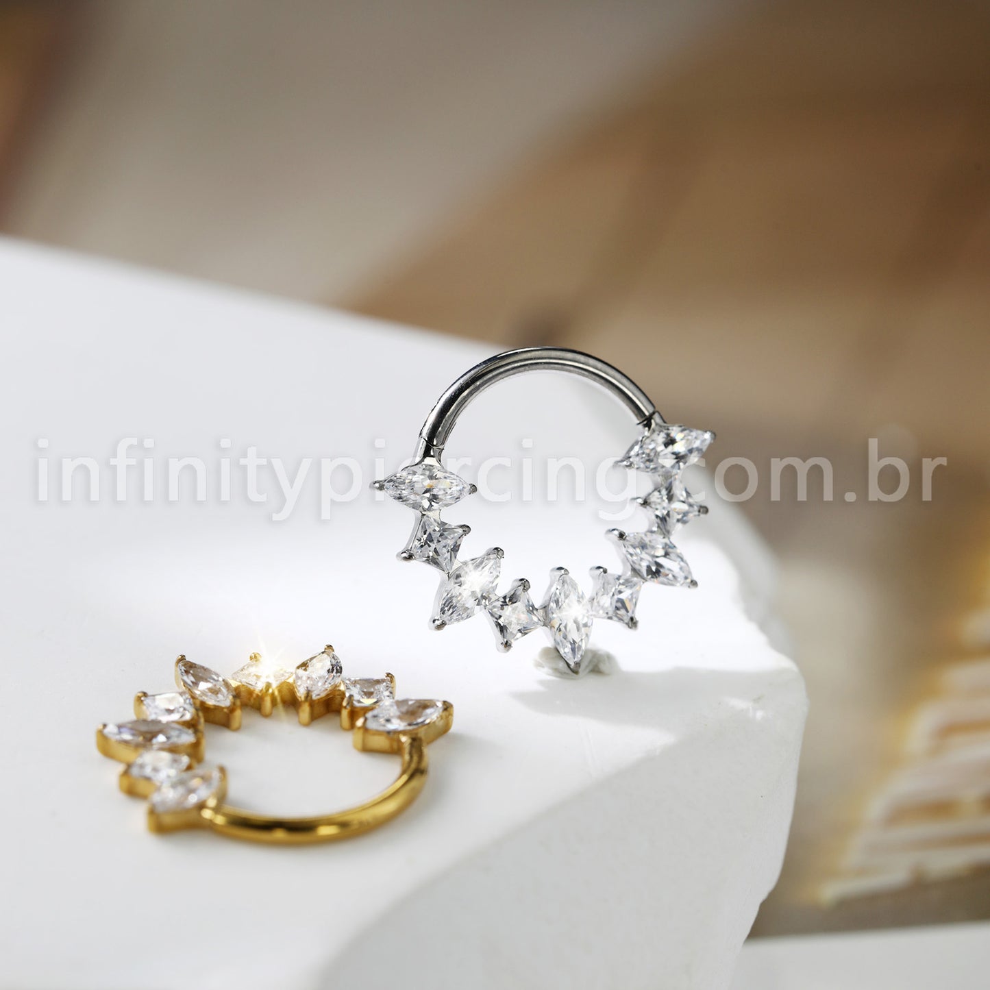 Piercing Argola Titânio Zircônia Cravejada