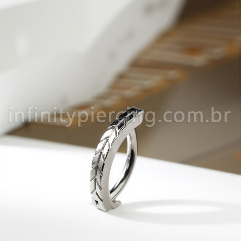 Piercing Argola Para Umbigo Titânio Detalhada