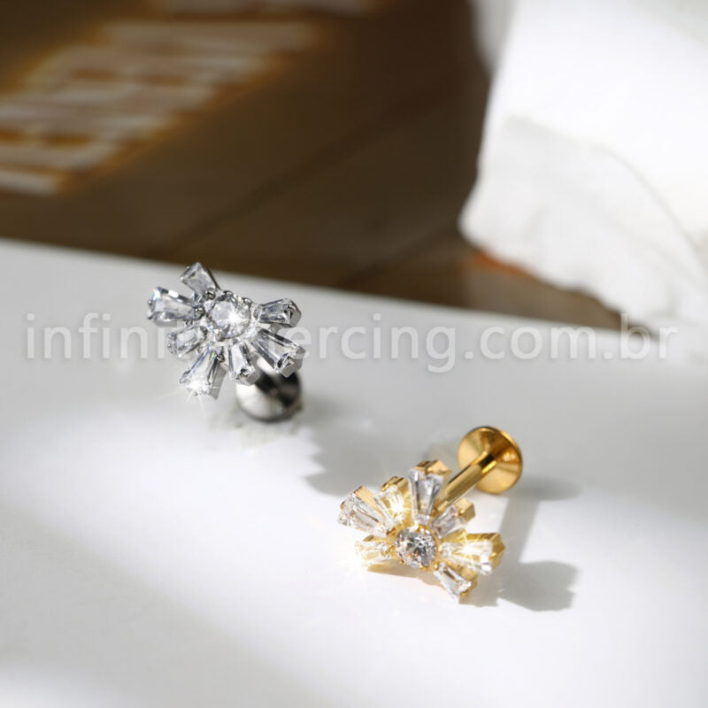 Piercing Labret Meia Flor Titânio Zircônia
