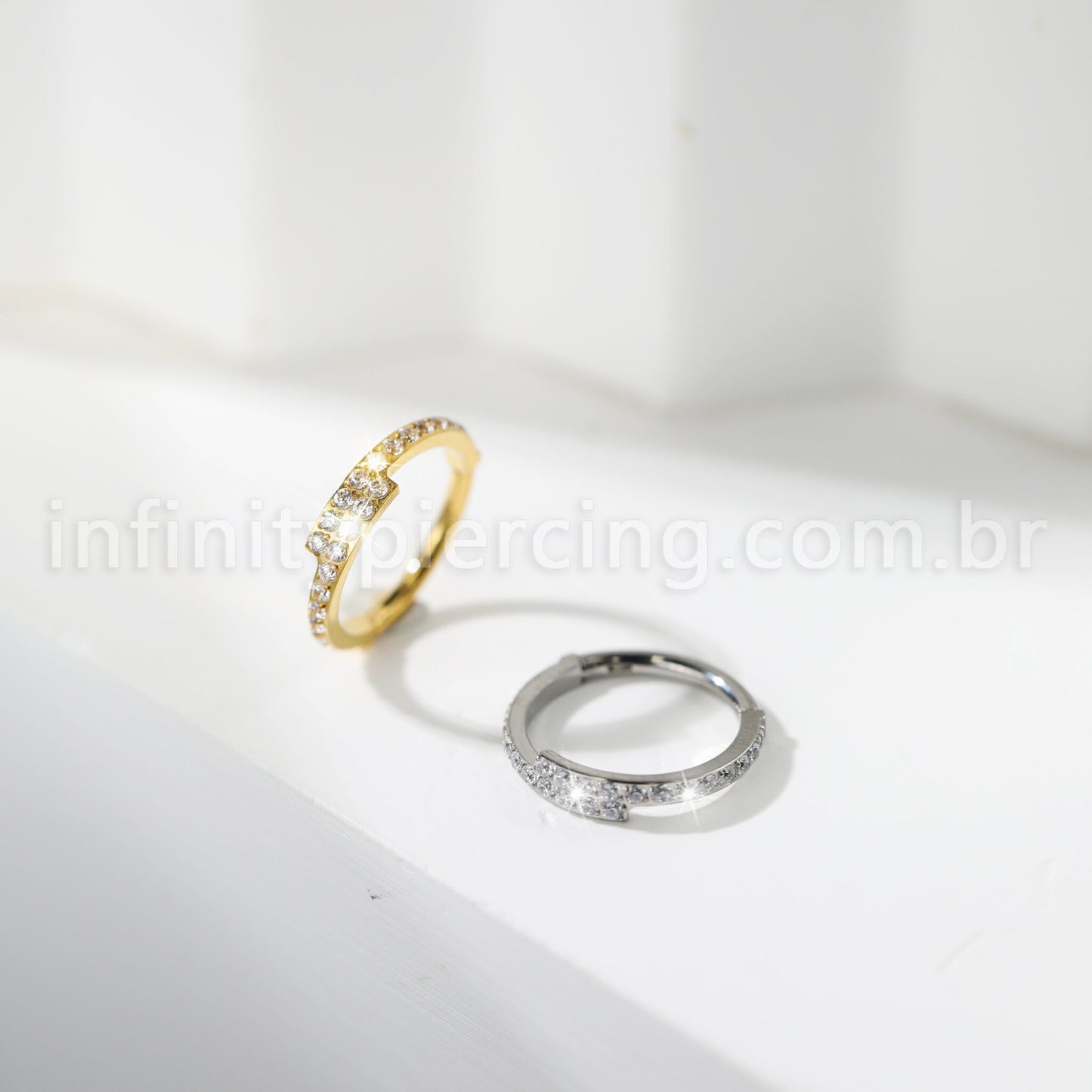 Piercing Argola Titânio Zircônia Cravejada