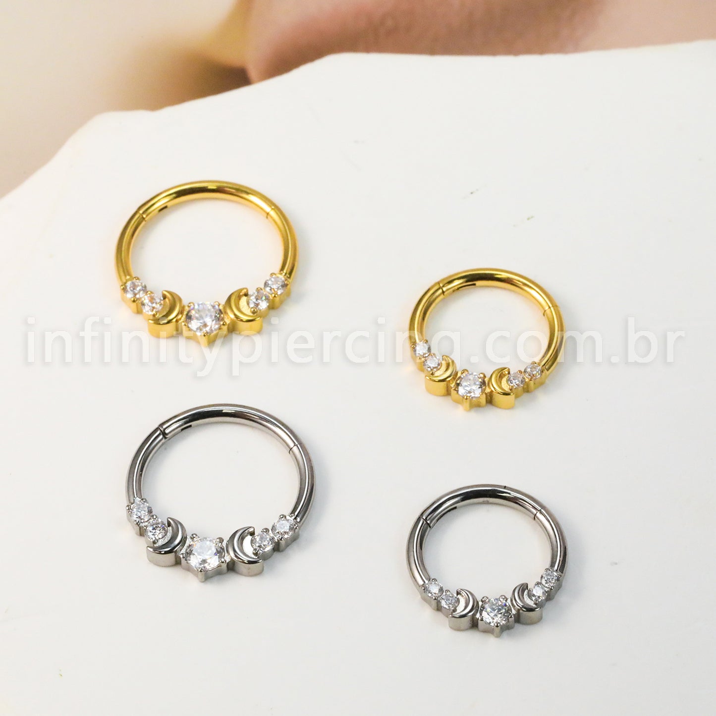Piercing Argola Titânio Segmento Articulado Lua Com Zircônia Cravejada