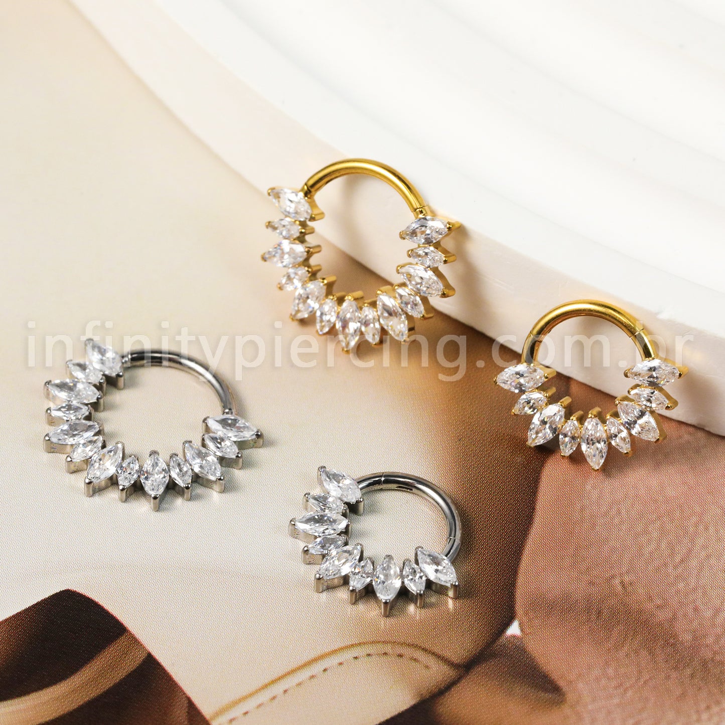 Piercing Argola Titânio Segmento Articulado Zircônia Cravejada