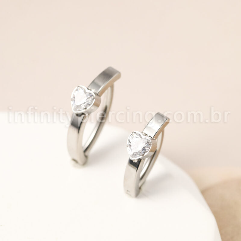 Piercing Argola Umbigo Titânio Coração Zircônia