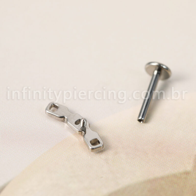 Piercing Labret Titânio Corrente