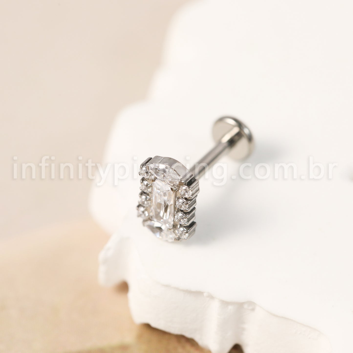 Piercing Labret Titânio Zircónia Cravejada Retangular