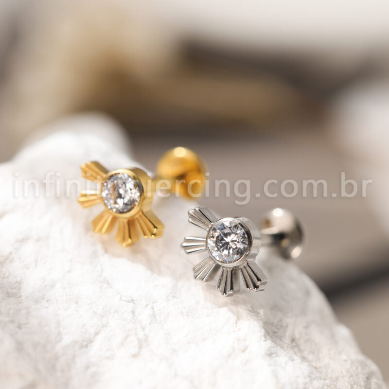 Piercing Labret Titânio Meia Flor Zircônia