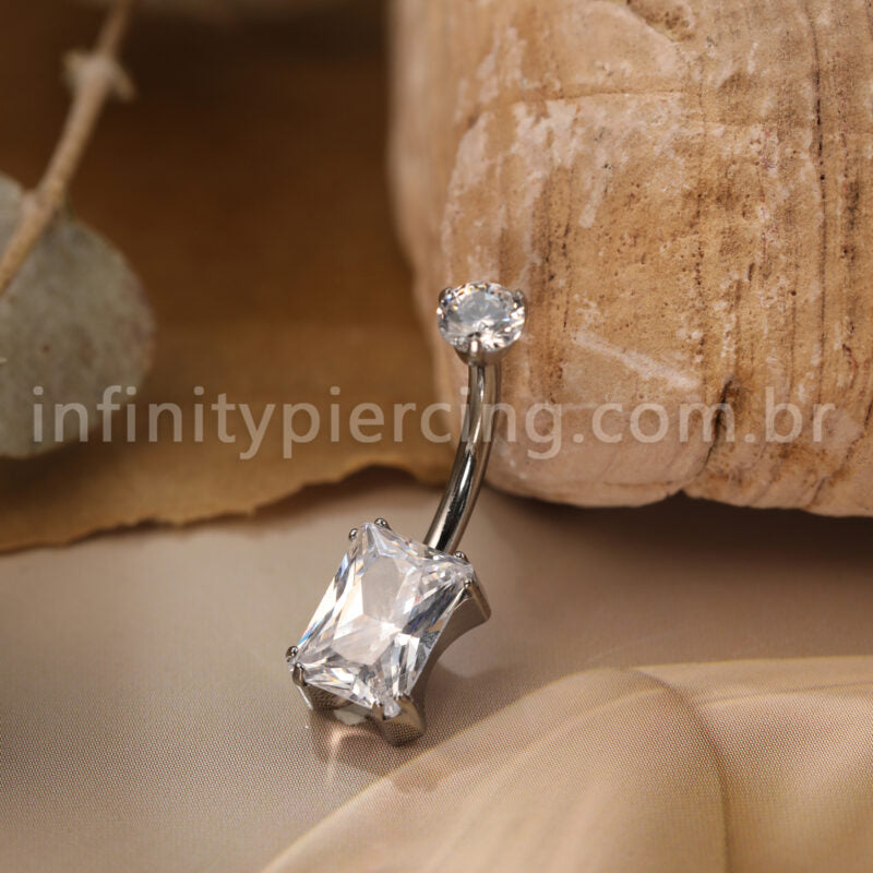 Piercing Banana Titânio Zircônia Quadrada Cravejada