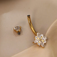 Piercing Banana Titânio Flor Zircônia Cravejada