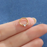 Piercing Argola Titânio Segmento Articulado Uma Zircônia Triângulo
