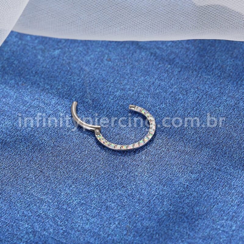 Piercing Argola Segmento Articulado Titânio Opala