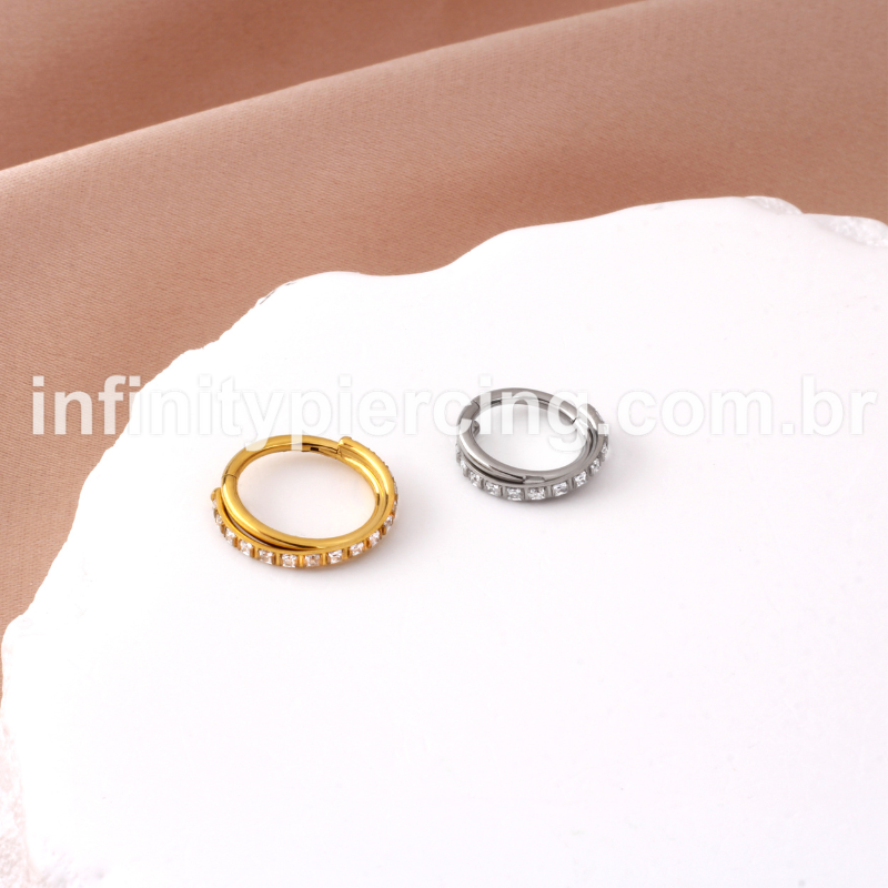Piercing Argola Titânio Segmento Articulado Transpassada Zircônia