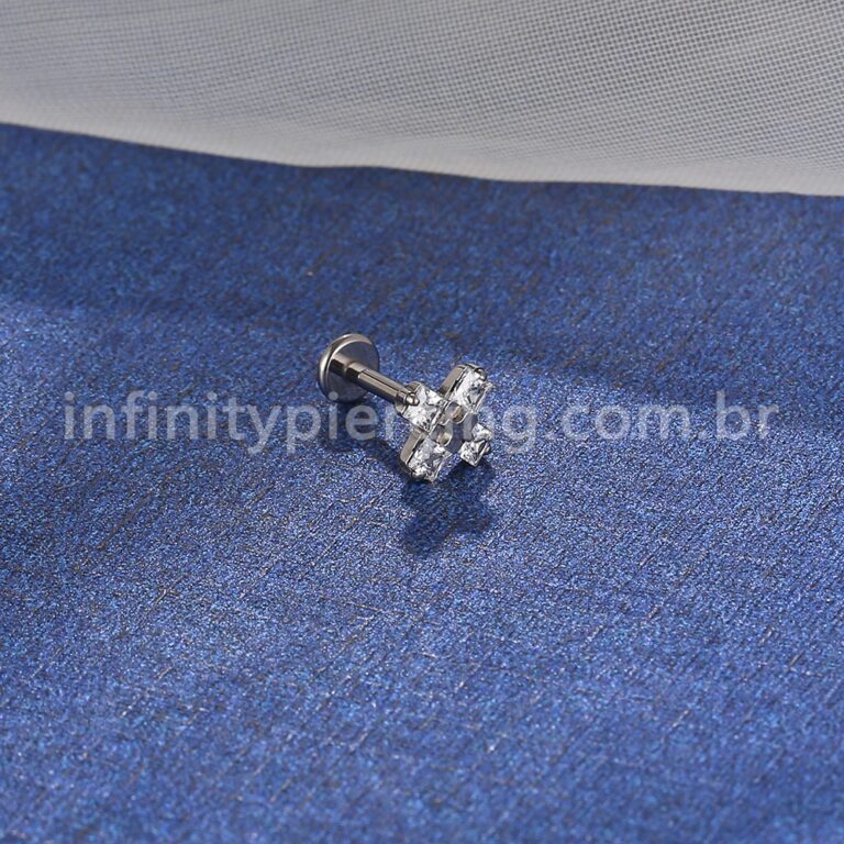 Piercing Labret Titânio X 4 Zircônias
