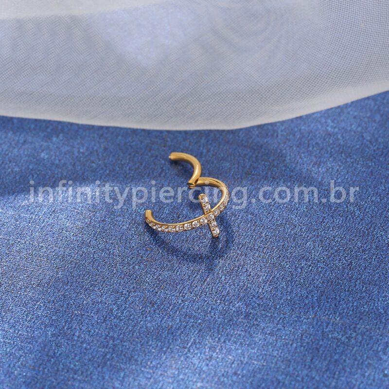 Piercing Argola Titânio Segmento Articulado Cruz Zircônia Cravejada