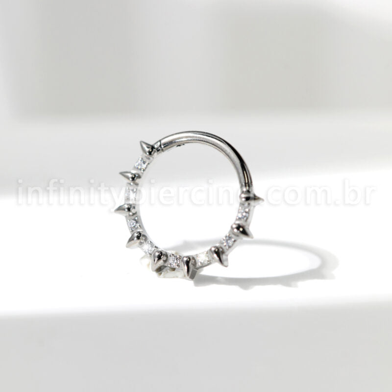Piercing Argola Titânio Detalhe Zircônia e Spike
