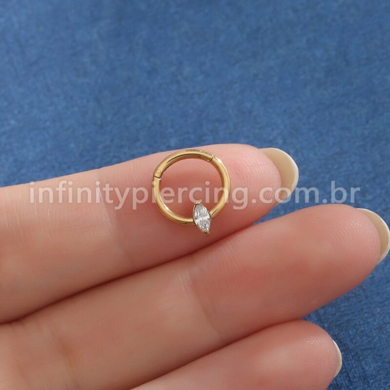 Piercing Argola Titânio Segmento Articulado Zircônia Oval Com Ponta