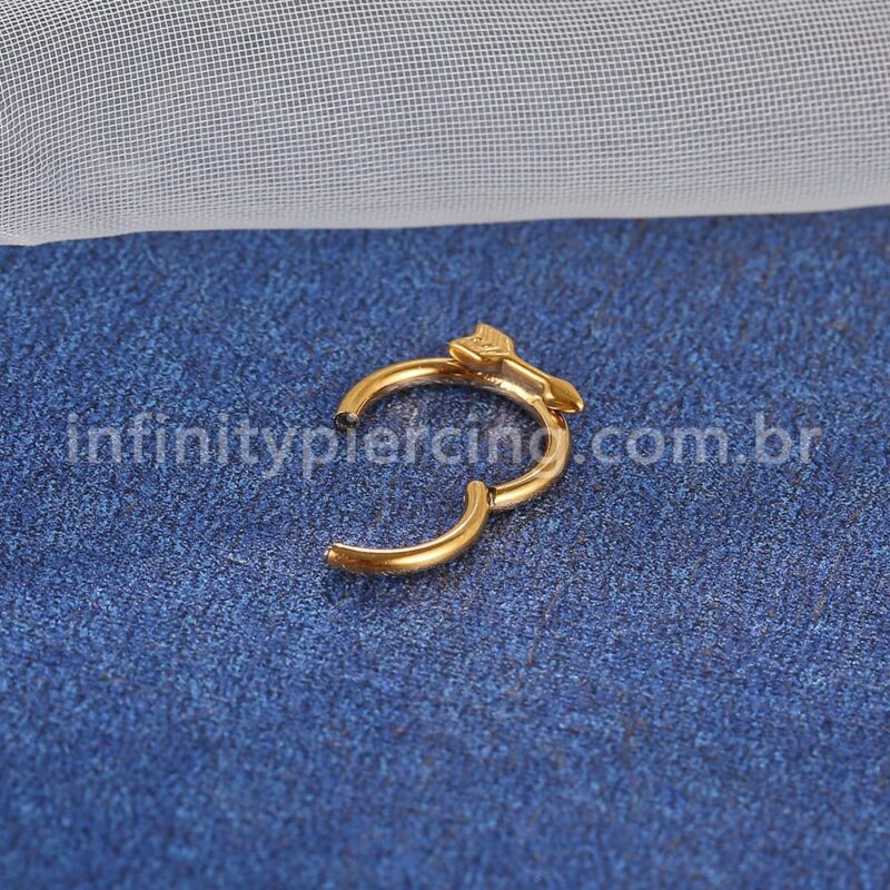 Piercing Argola Titânio Flecha