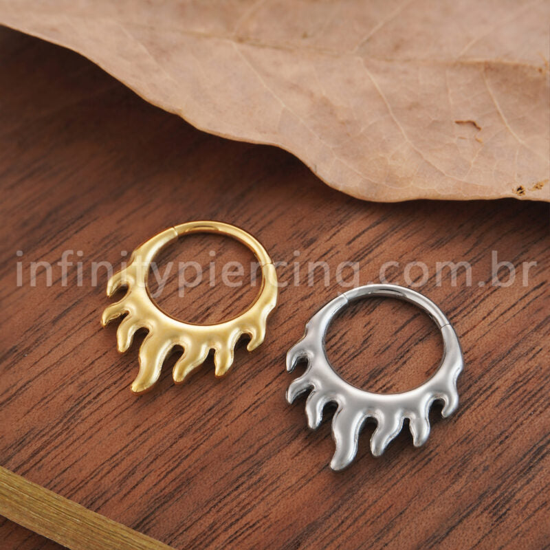 Piercing Argola Titânio Segmento Articulado Detalhe Fogo